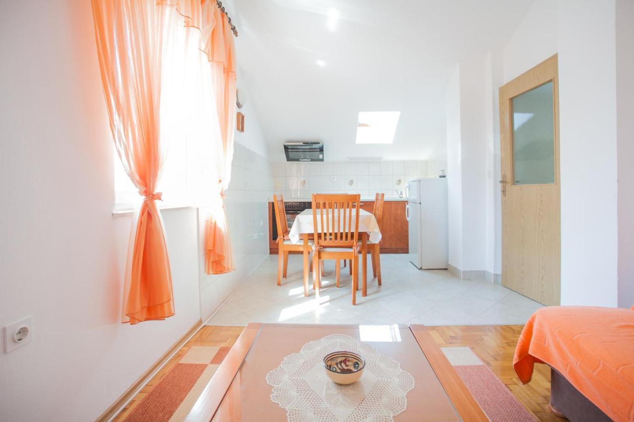 Apartments Ivomar Trogir Eksteriør billede