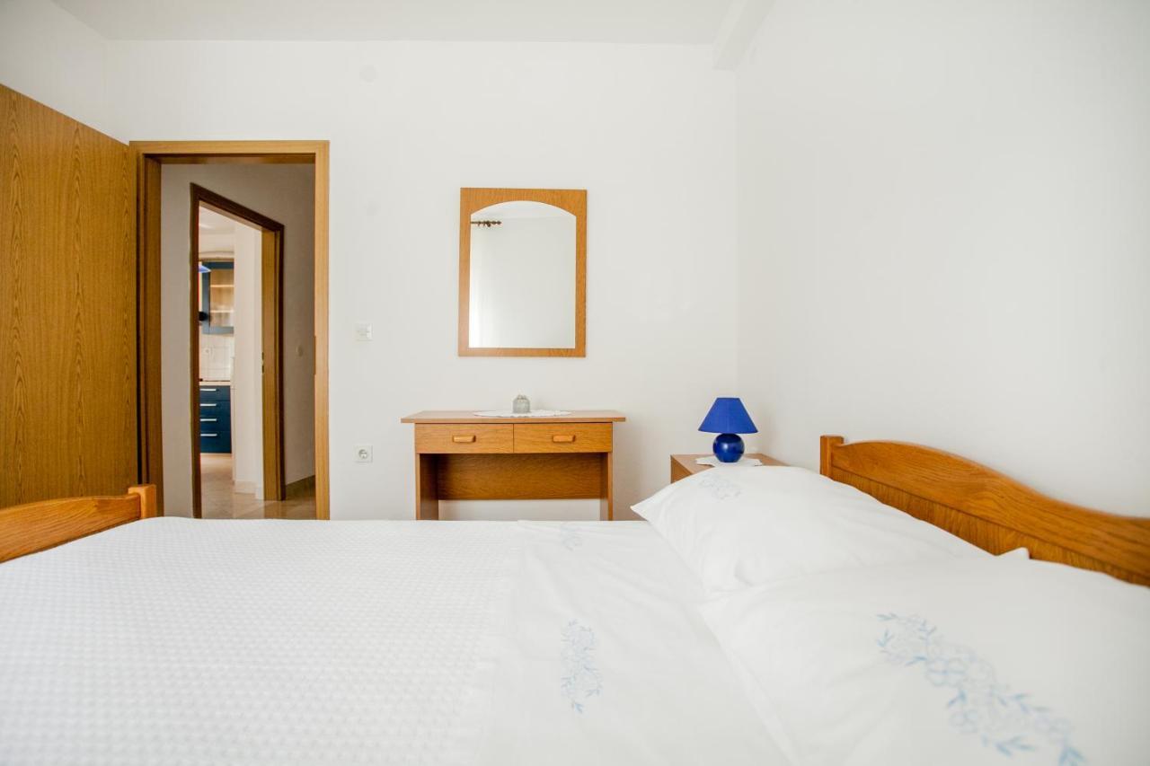 Apartments Ivomar Trogir Eksteriør billede