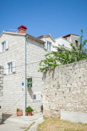 Apartments Ivomar Trogir Eksteriør billede