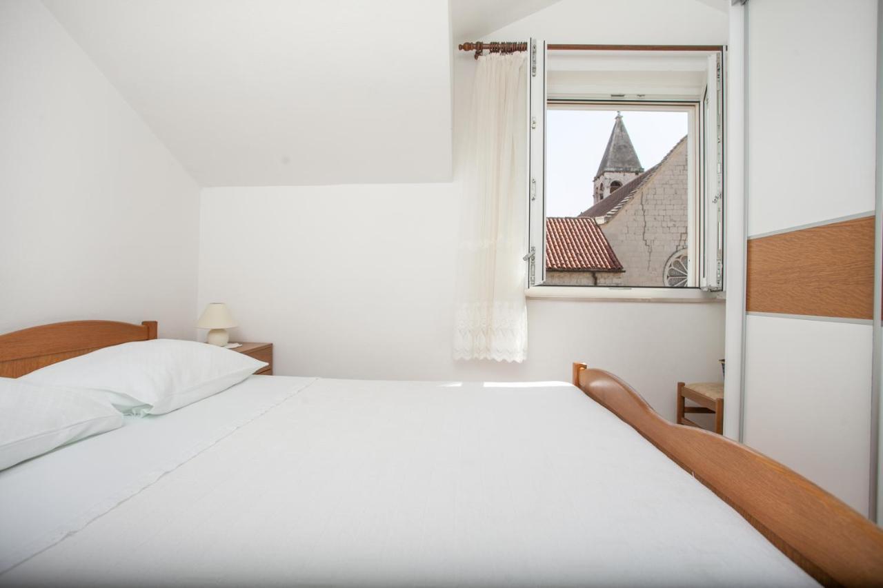 Apartments Ivomar Trogir Eksteriør billede
