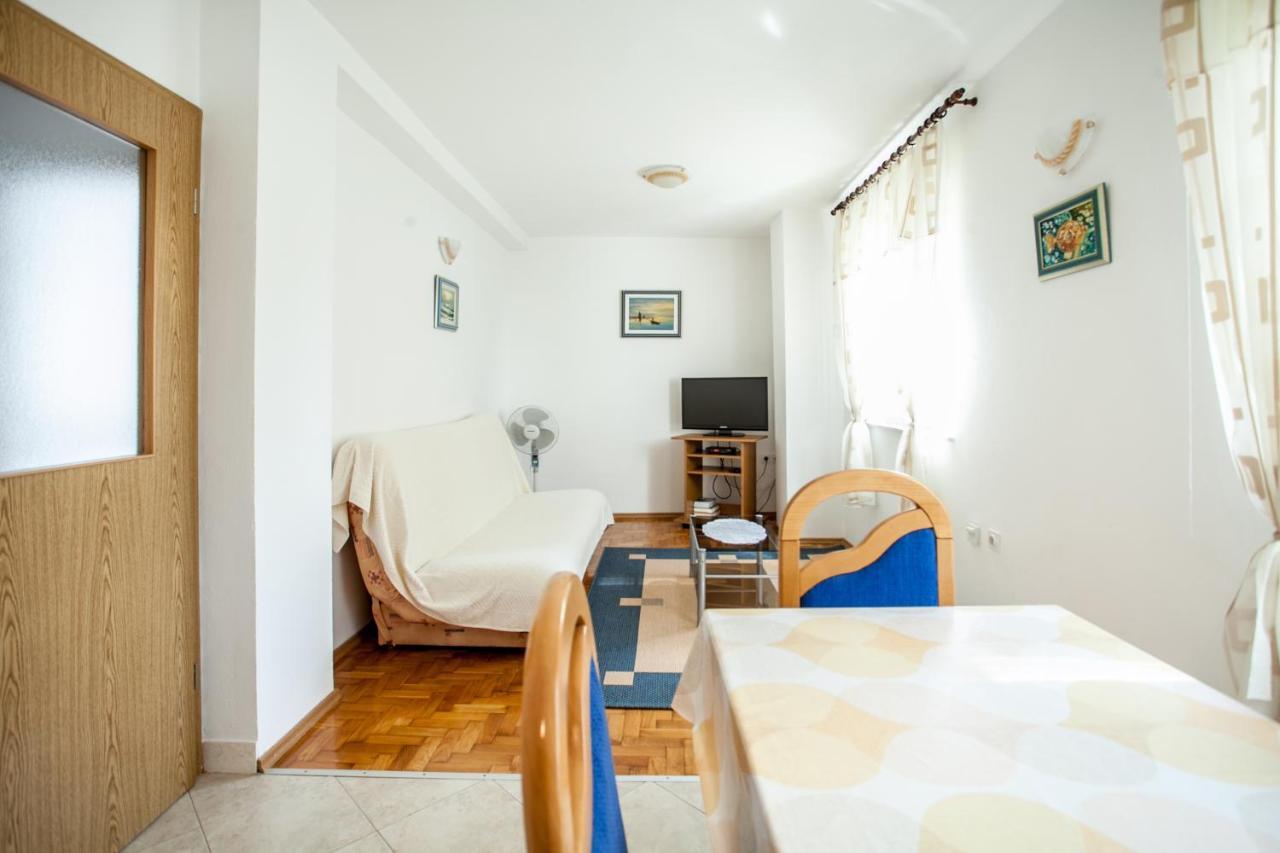 Apartments Ivomar Trogir Eksteriør billede