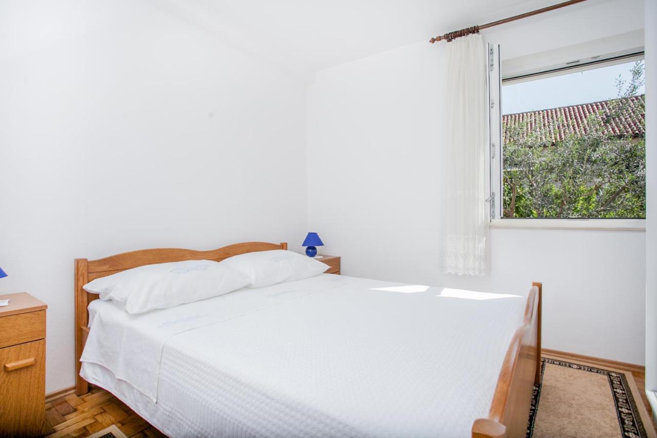 Apartments Ivomar Trogir Eksteriør billede