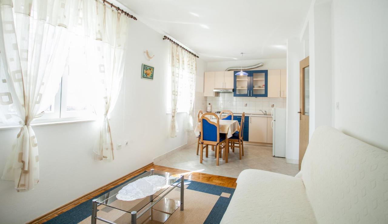 Apartments Ivomar Trogir Eksteriør billede